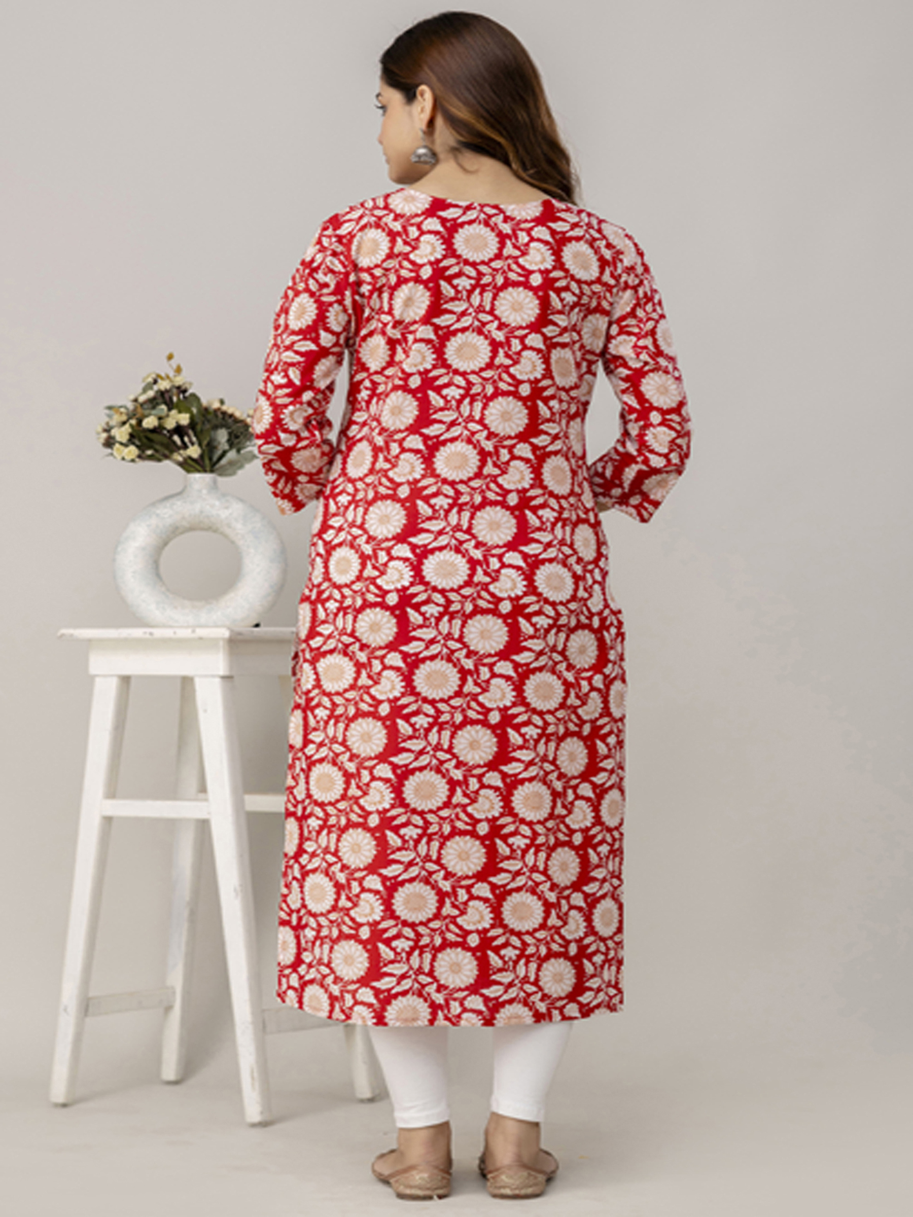 Red Floral Printed Cotton Kurta for Women - Image 2